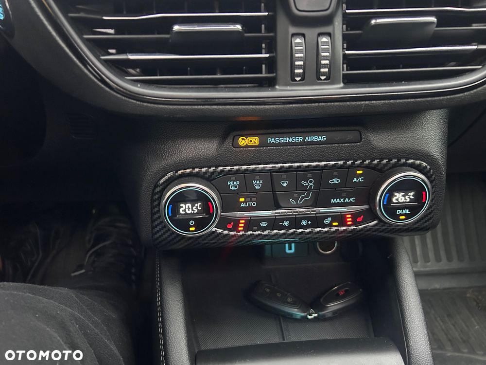 Ford Focus 2.0 EcoBlue ST - 21