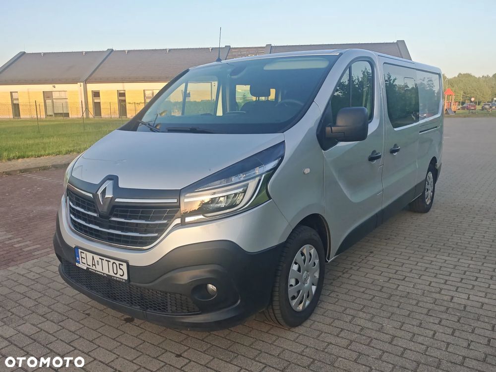 Renault TRAFIC - 1