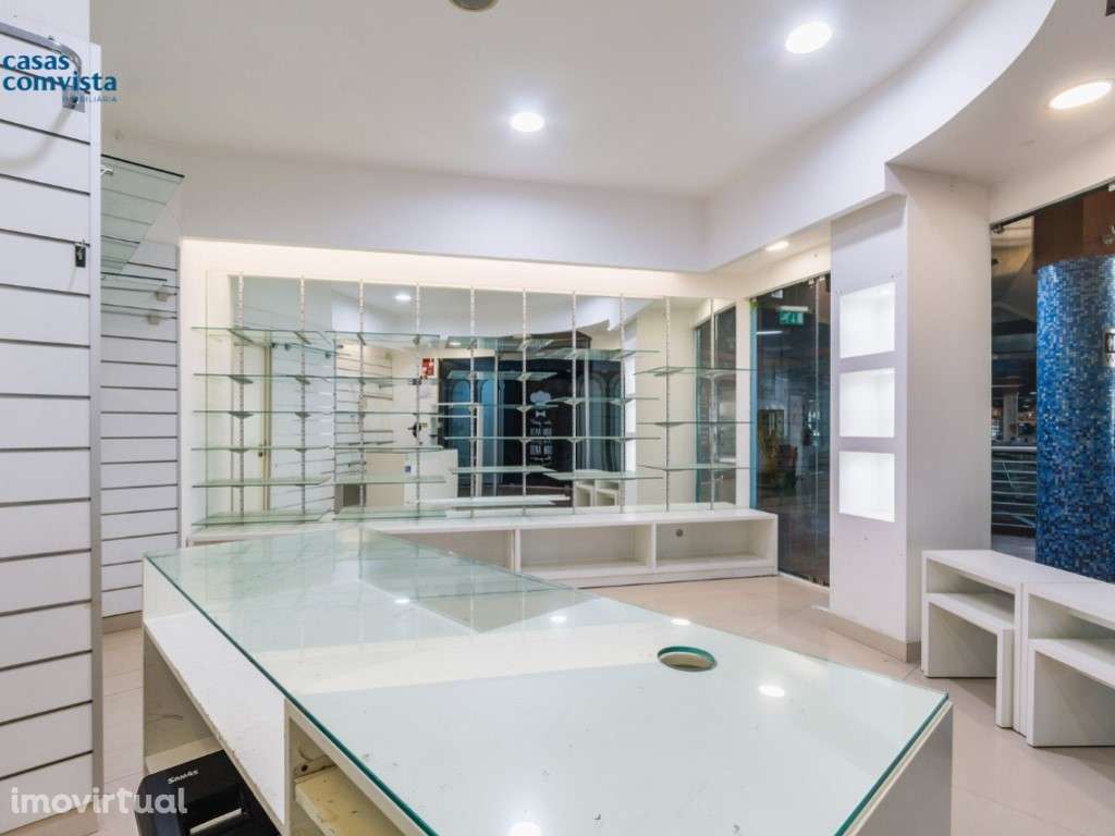 Loja, em Fátima - Grande imagem: 4/10