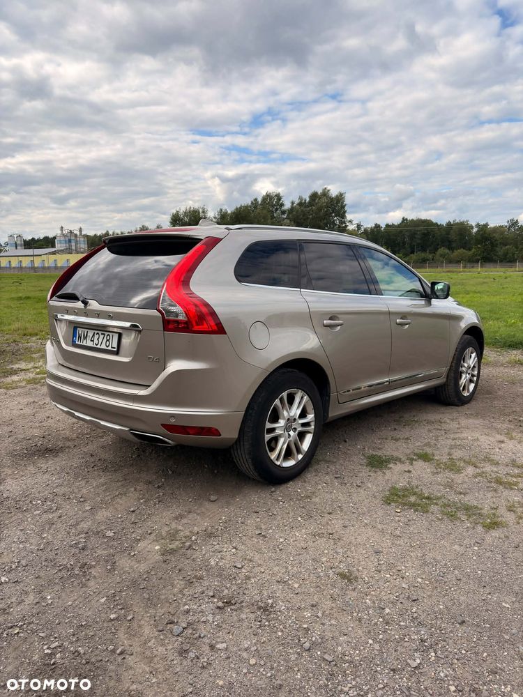 Volvo XC 60 D4 Drive-E Momentum - 6
