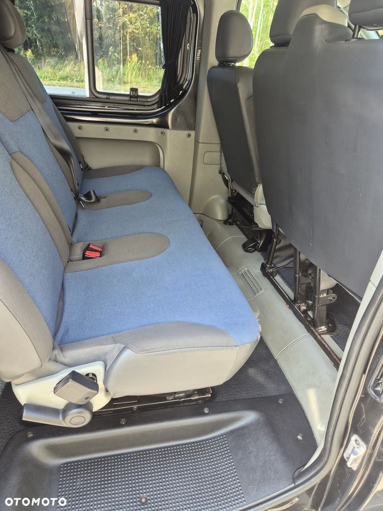 Renault Trafic - 9