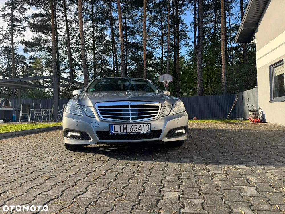 Mercedes-Benz Klasa E 350 CDI DPF BlueEFFICIENCY 7G-TRONIC Elegance - 3