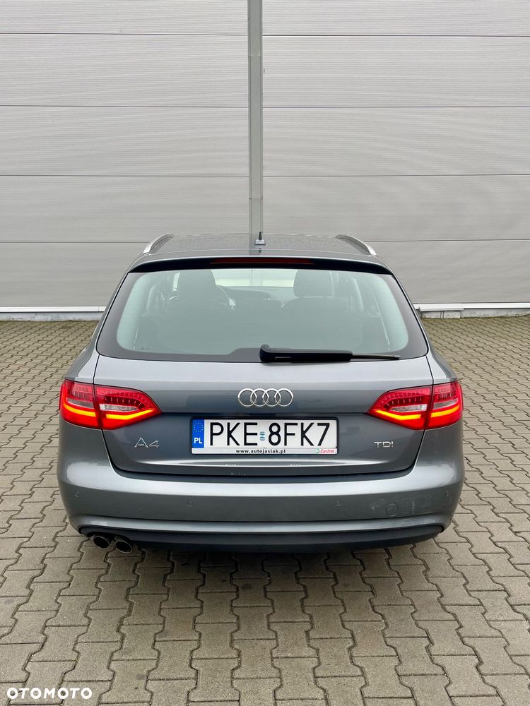 Audi A4 Avant 2.0 TDI DPF multitronic S line Sportpaket - 4