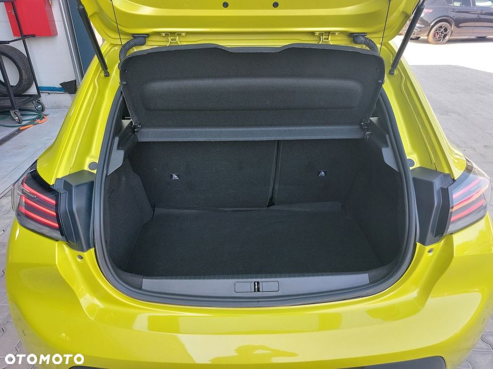 Peugeot 208 - 9