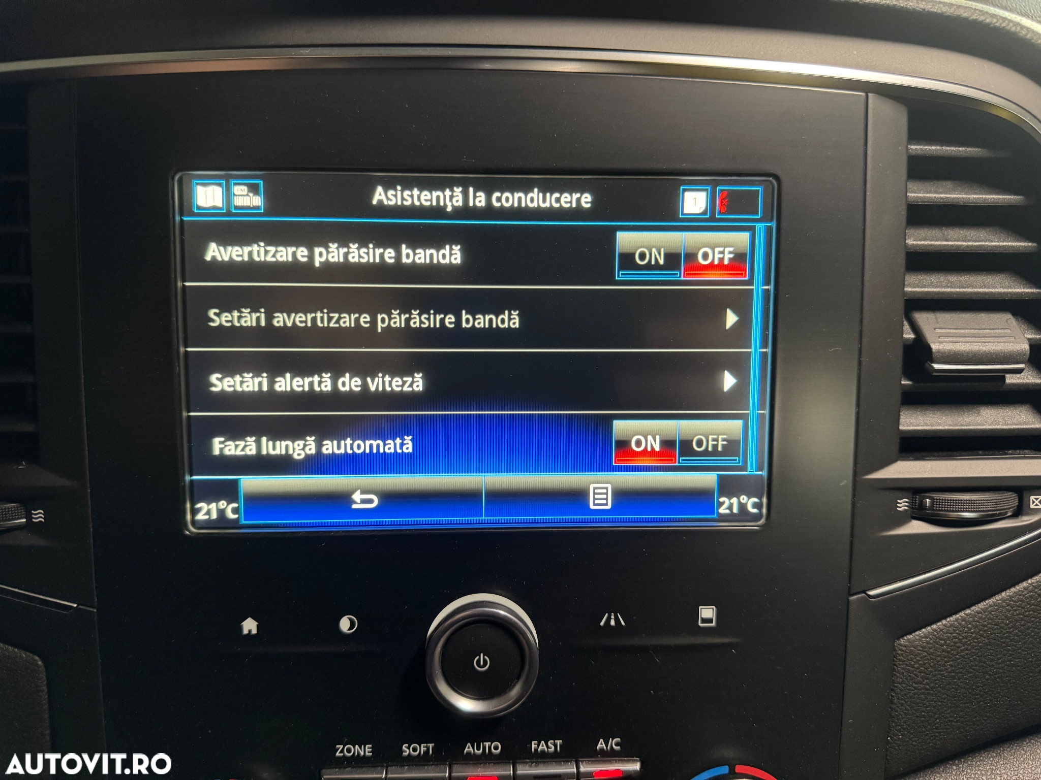 Renault Megane BLUE dCi 115 BUSINESS EDITION - 19
