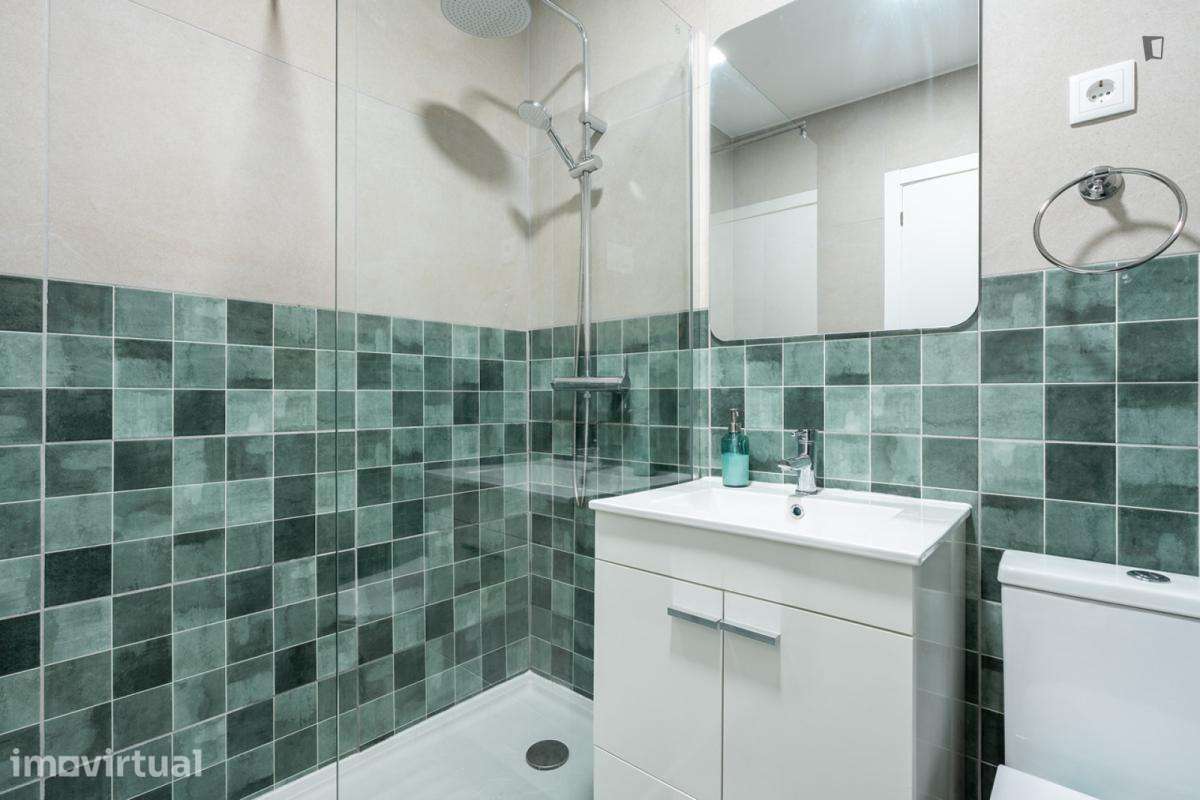 Quarto - localizado em Bairro Alto Lisbon - Grande imagem: 3/27