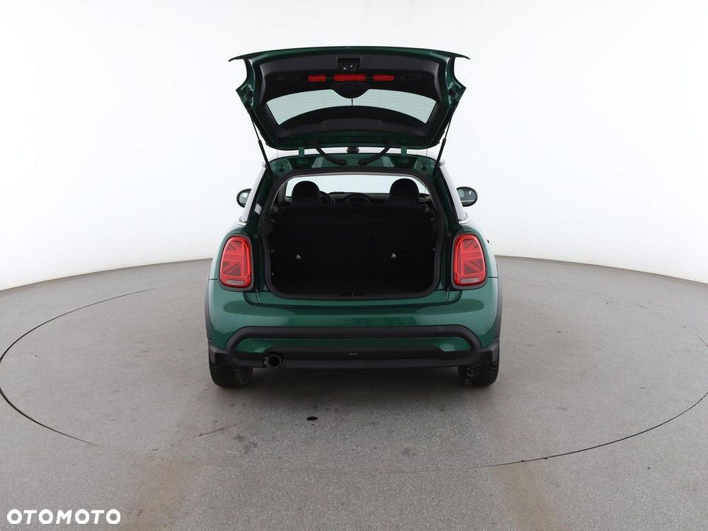 MINI Cooper Essential Trim - 19