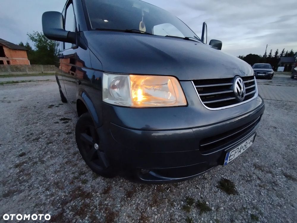 Volkswagen Transporter - 2