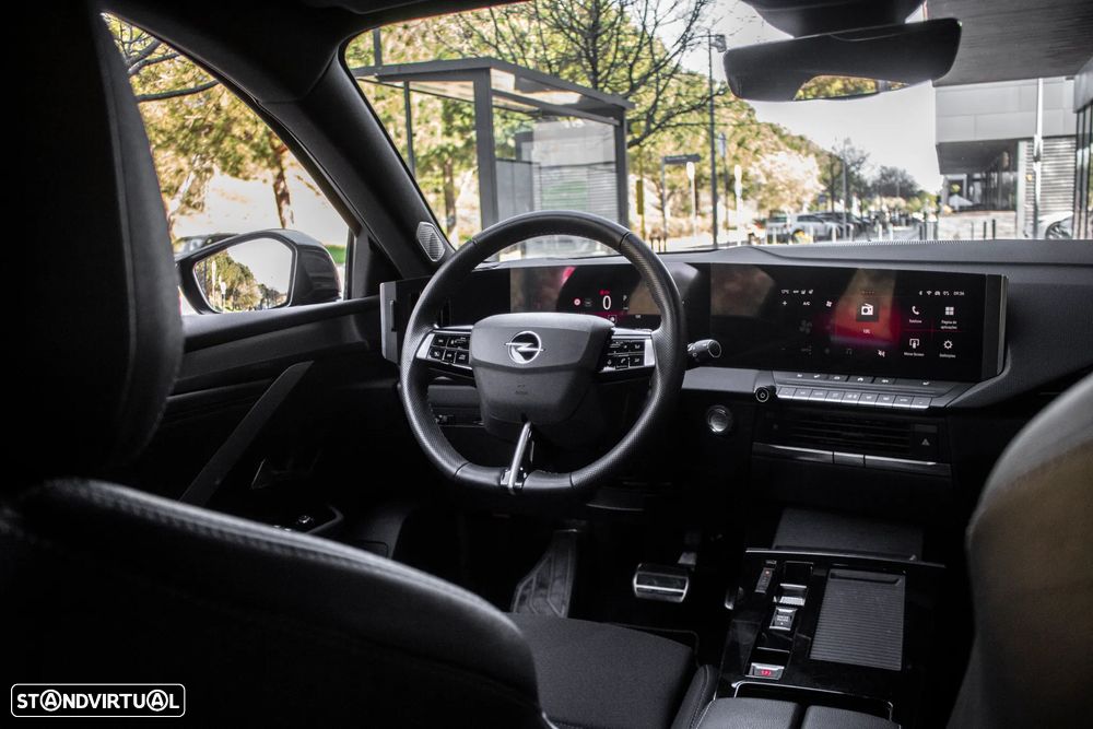 Opel Astra Sports Tourer 1.2 Turbo Auto GS Line - 29