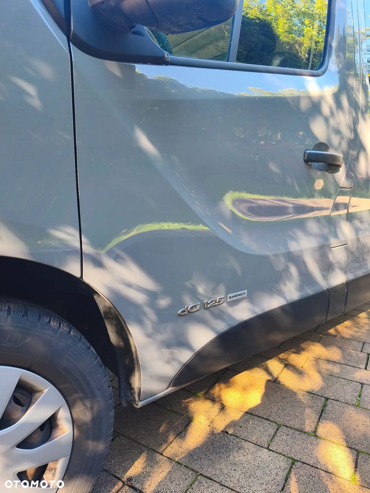 Renault Trafic - 23