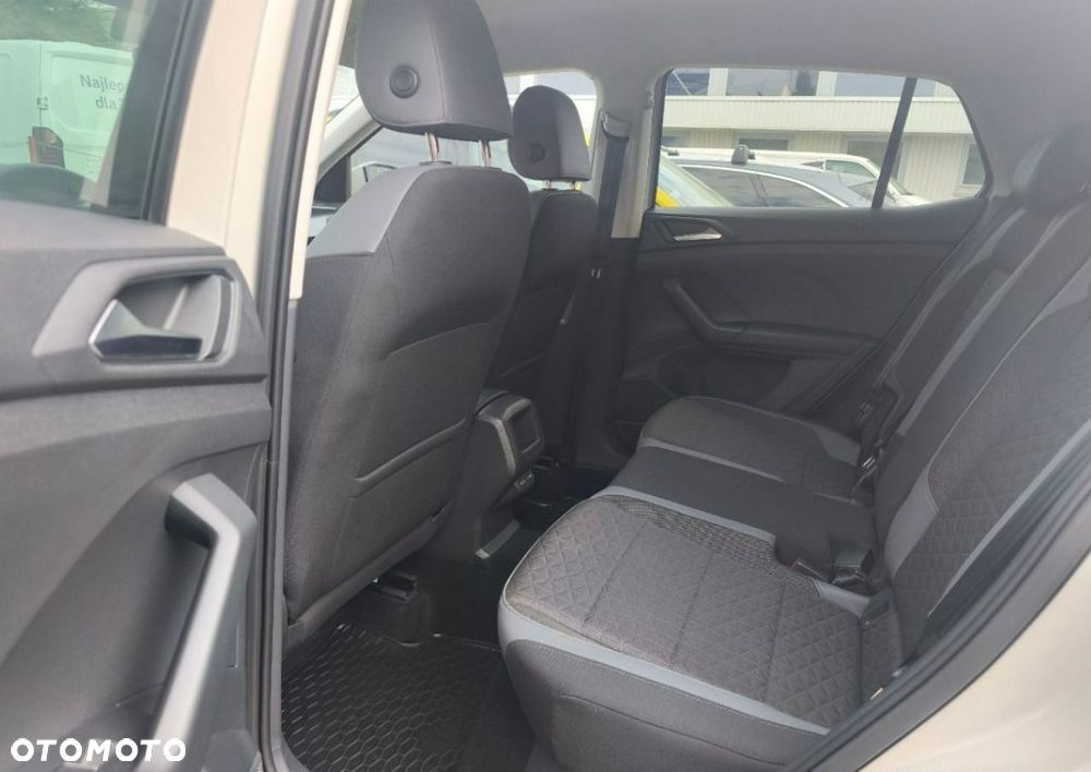 Volkswagen T-Cross - 11
