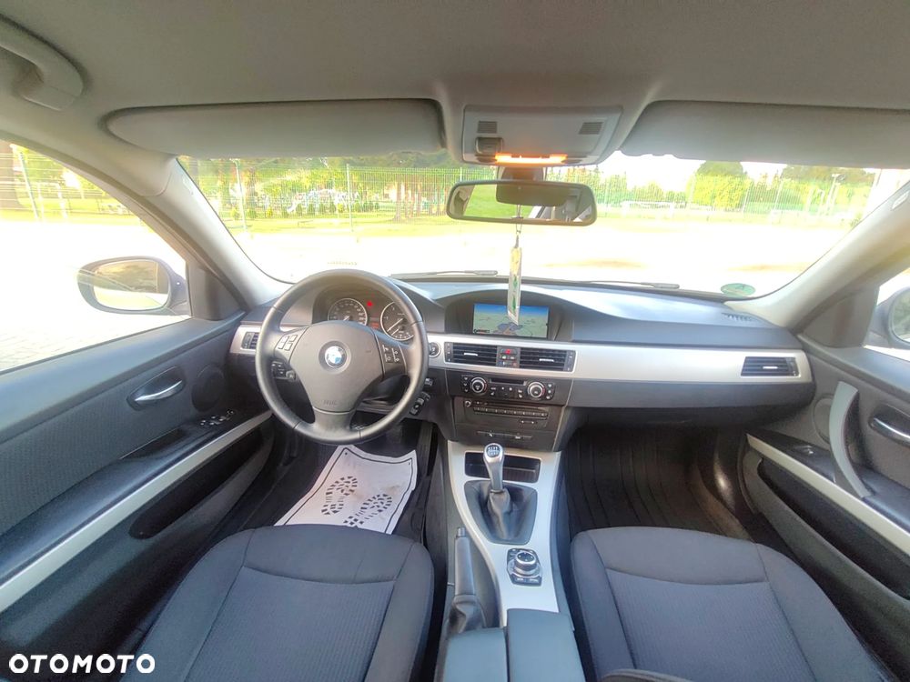BMW Seria 3 - 10