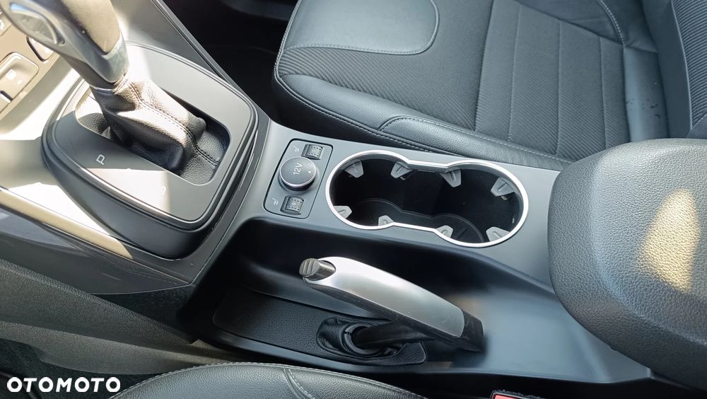 Ford Kuga - 23