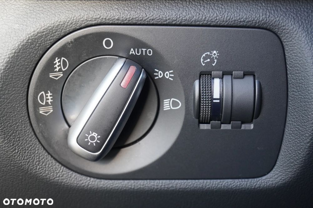 Audi A3 Sportback 2.0 TDI DPF Attraction - 27