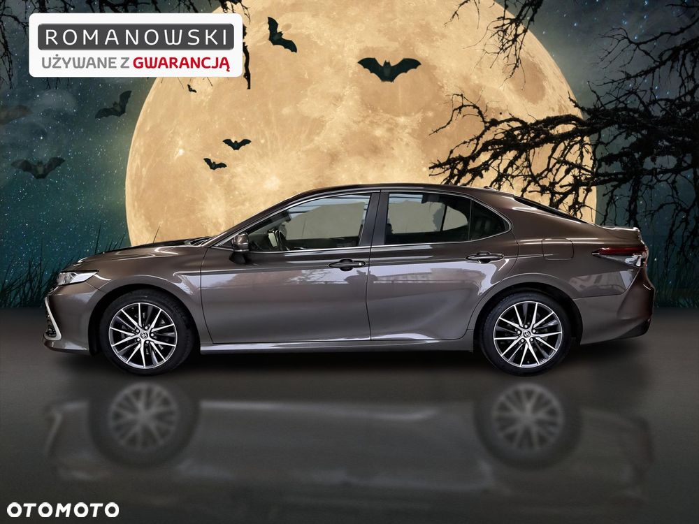 Toyota Camry 2.5 Hybrid Prestige CVT - 2