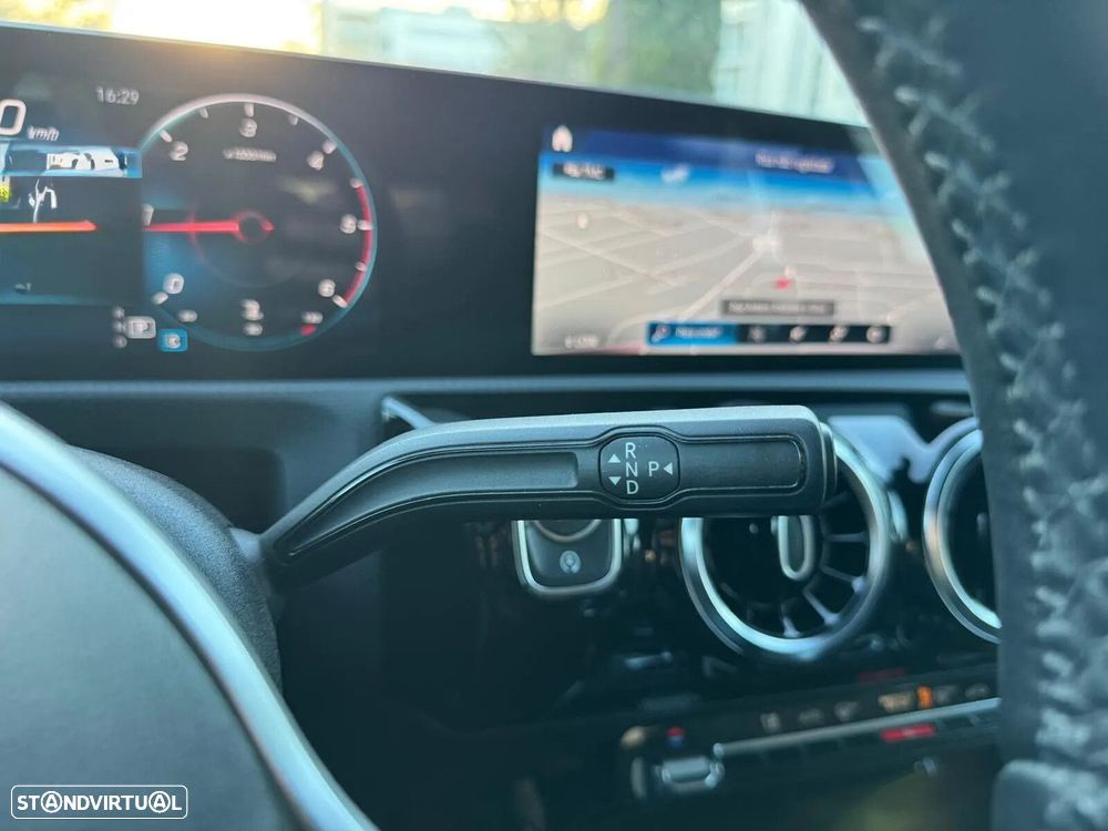 Mercedes-Benz A 180 d Style Plus Aut. - 33