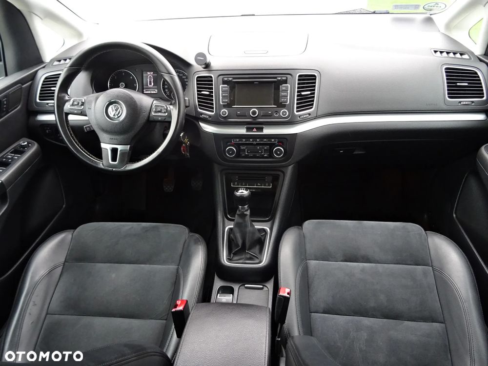 Volkswagen Sharan 2.0 TDI Blue Motion Highline - 31