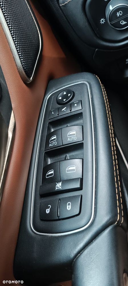 RAM 1500 5.7 Crew Cab Longhorn - 20