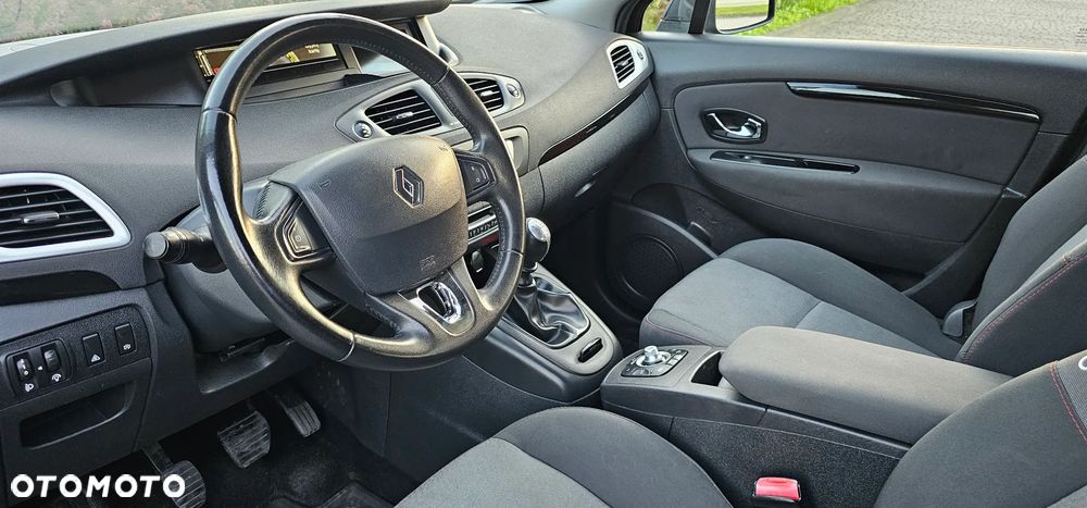 Renault Grand Scenic Gr 1.2 TCe Energy Limited EU6 - 22