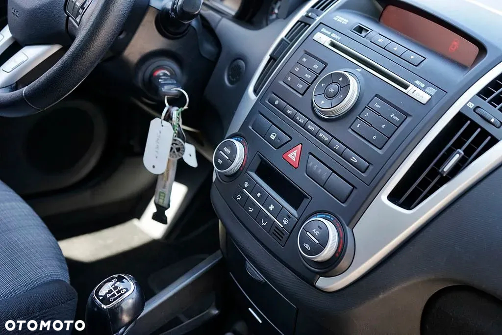 Kia Ceed - 27