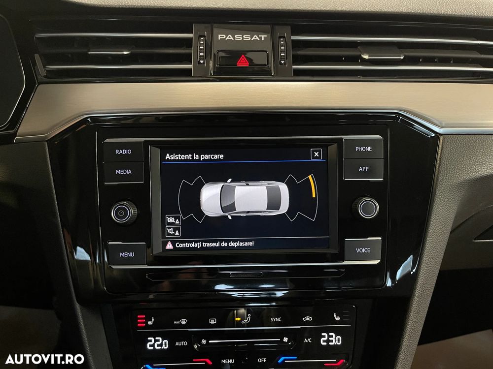 Volkswagen Passat 2.0 TDI SCR DSG Highline - 13