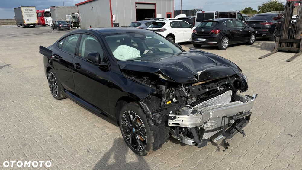 BMW Seria 2 216 - 2