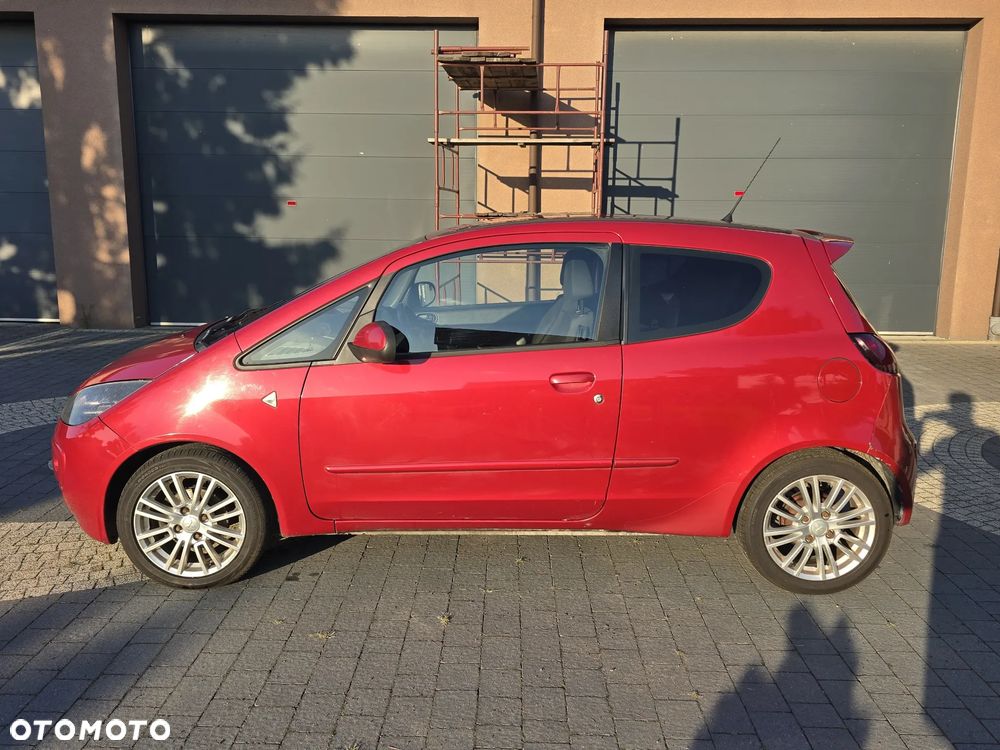 Mitsubishi Colt - 4