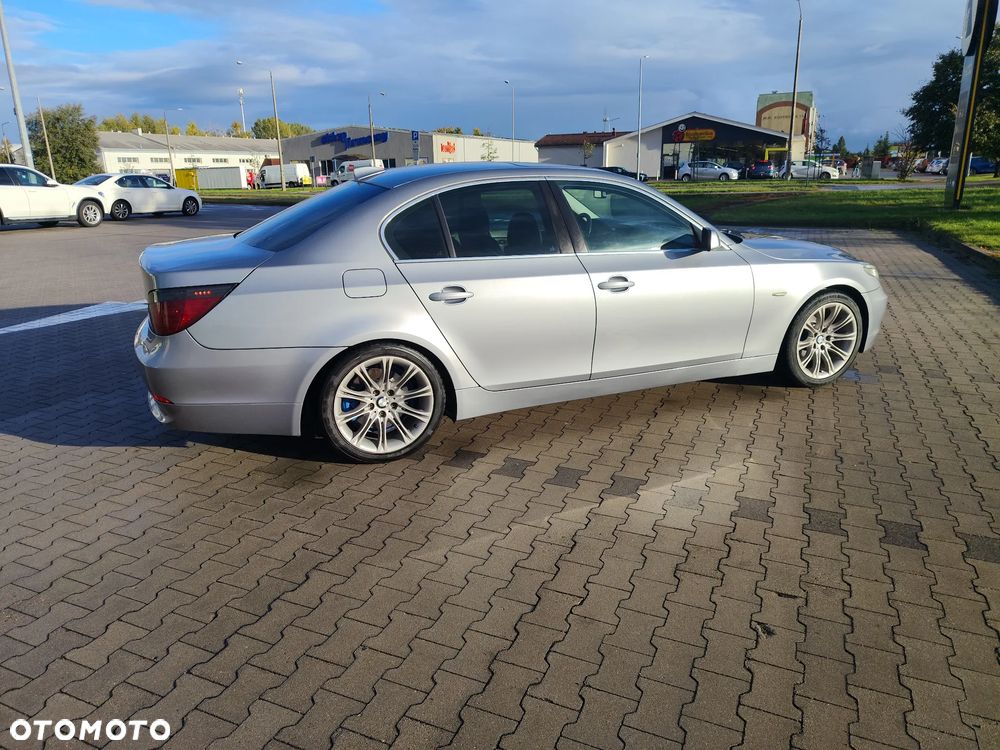 BMW Seria 5 520i - 12