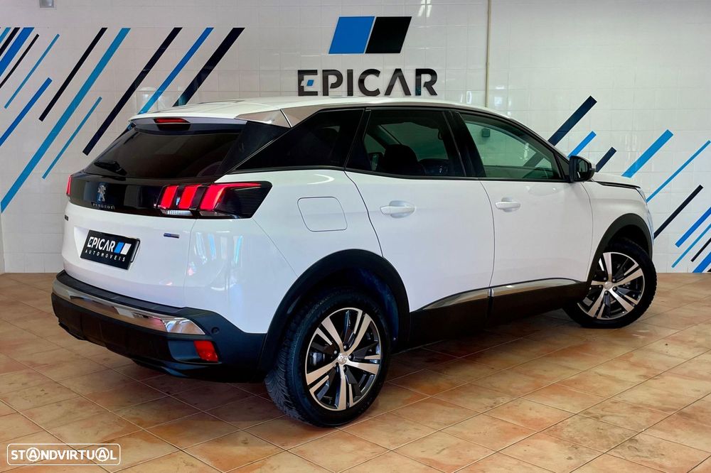 Peugeot 3008 1.2 PureTech Allure EAT6 - 7