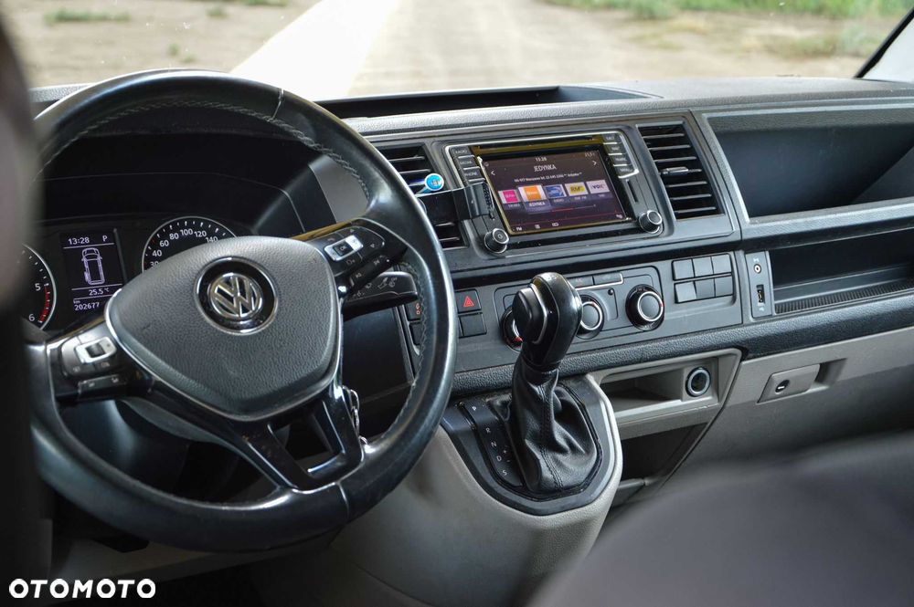 Volkswagen Transporter 2017 photo 3