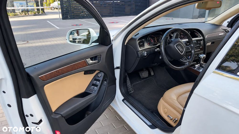 Audi A4 Limousine - 10