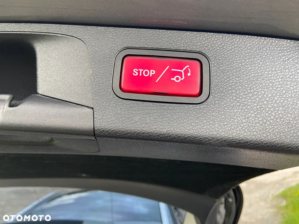 Mercedes-Benz Klasa E 220 d 4-Matic All-Terrain - 20