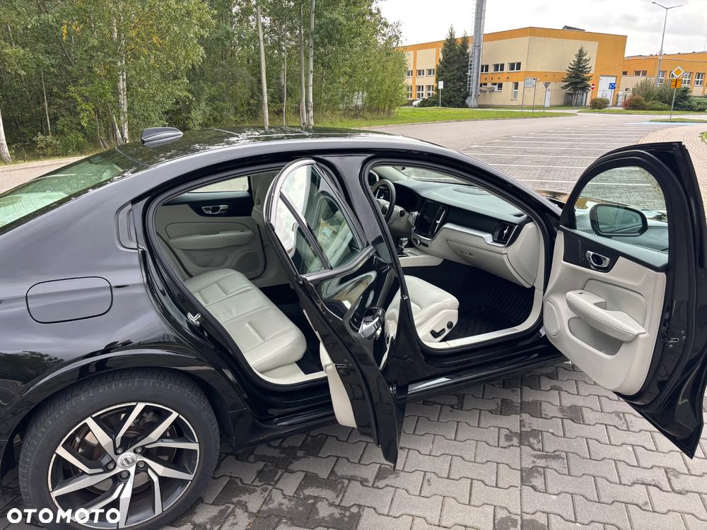 Volvo S60 T6 AWD Momentum Pro - 15