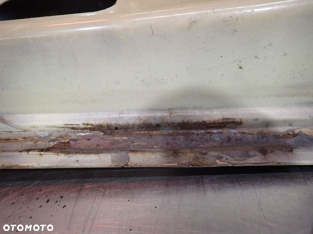 KLAPA TYŁ BAGAŻNIKA AUDI 80 B2 - 21