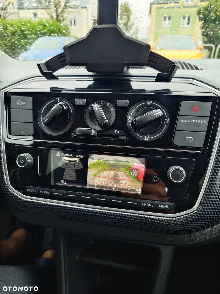 Volkswagen up! - 10