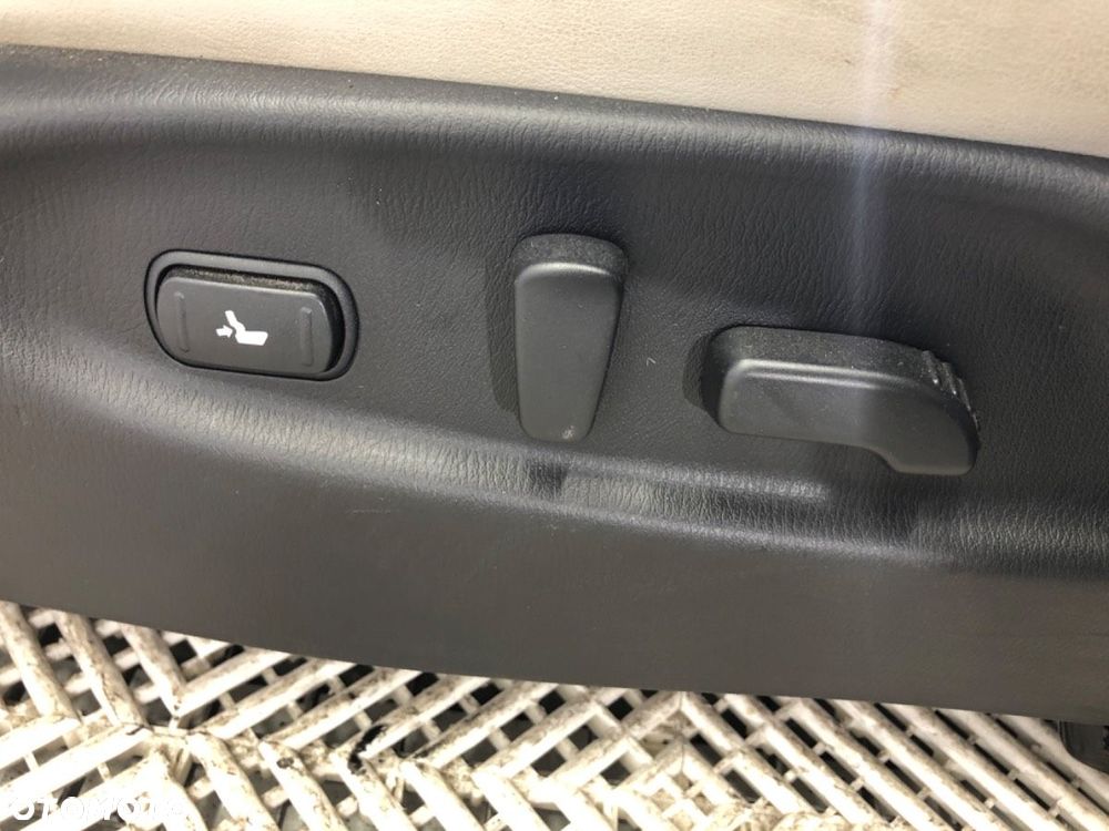 FOTEL PRAWY PRZÓD  INFINITI Q70 (Y51) 2013 - 2022 3.0 175 kW [238 KM] olej napędowy 2013 - 2022 - 5