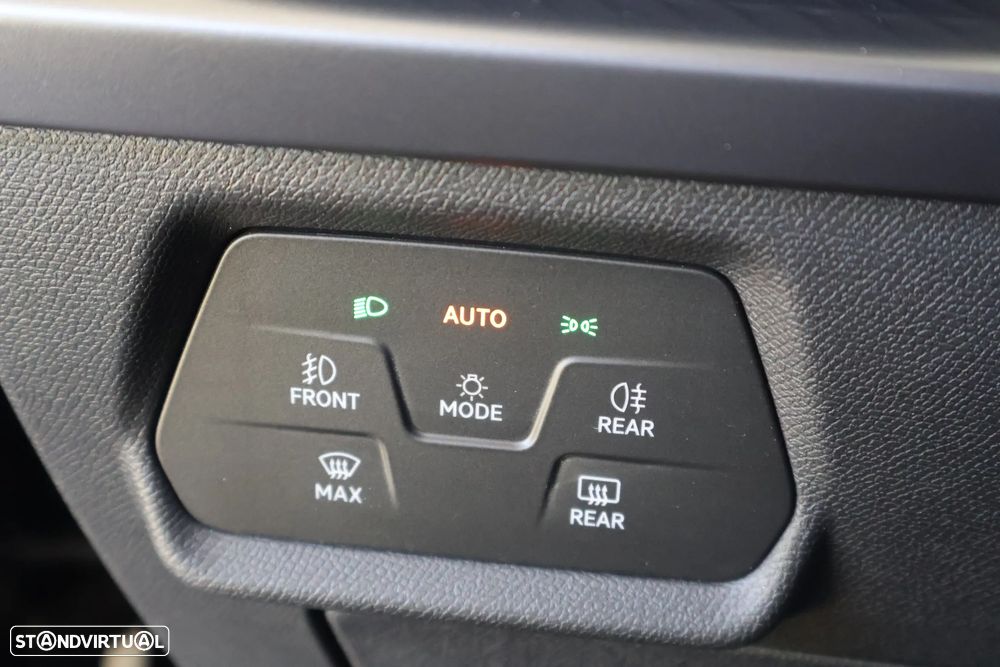Cupra Formentor 1.5 e-Hybrid DSG - 32