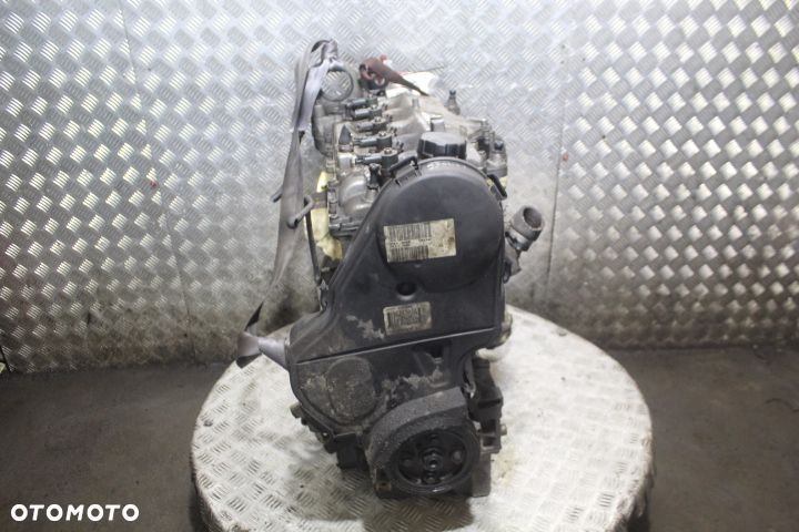 SILNIK  VOLVO S60 I 2.4D D5244T TEST WTRYSKI - 4