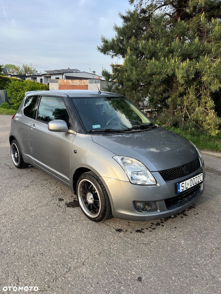 Suzuki Swift 1.3 Club - 2