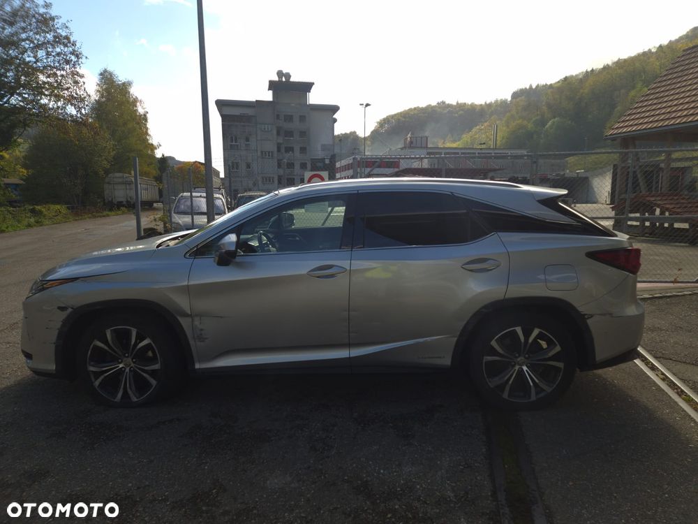 Lexus RX 450h (hybrid) - 8