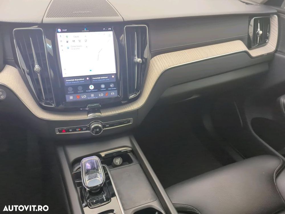 Volvo XC 60 B4 MHEV AT8 AWD Inscription - 11