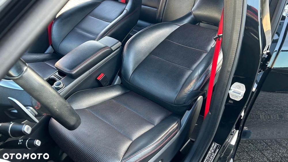 Mercedes-Benz Klasa A 45 AMG 4Matic AMG Speedshift 7G-DCT - 33