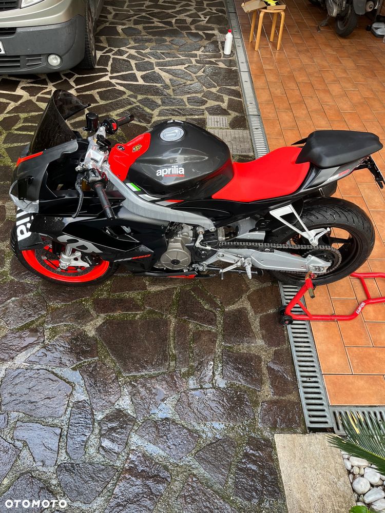 Aprilia RS - 8