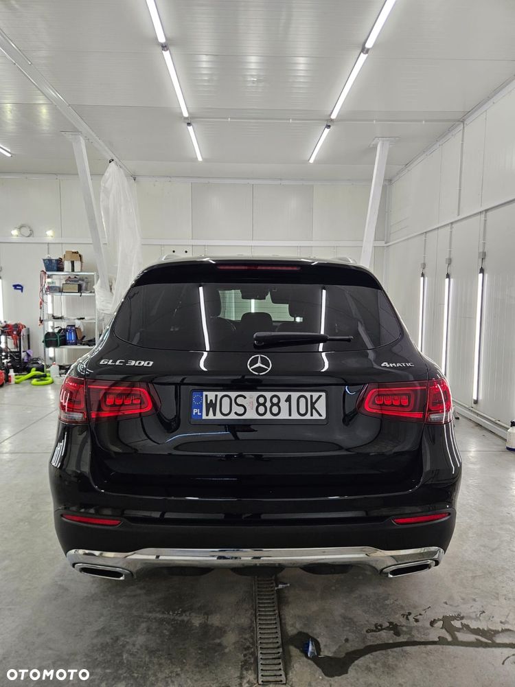 Mercedes-Benz GLC 300 4Matic 9G-TRONIC - 12