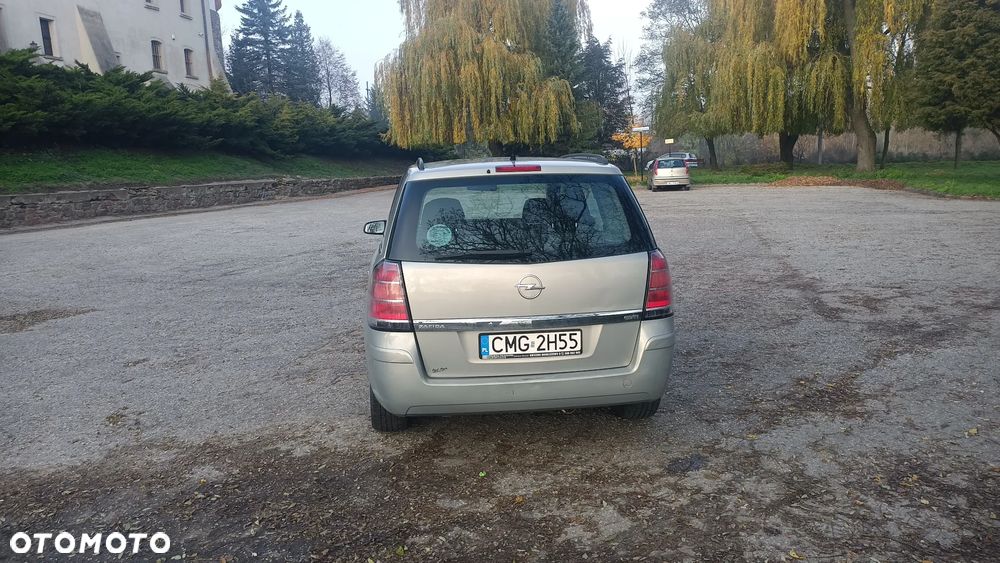 Opel Zafira - 3