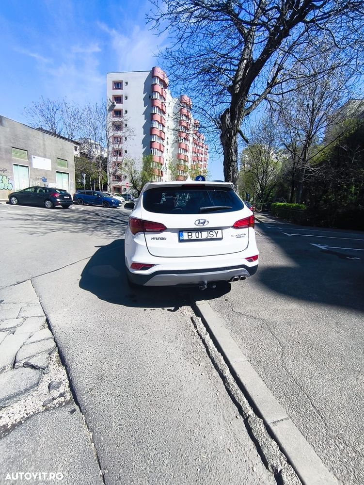 Hyundai Santa Fe - 3