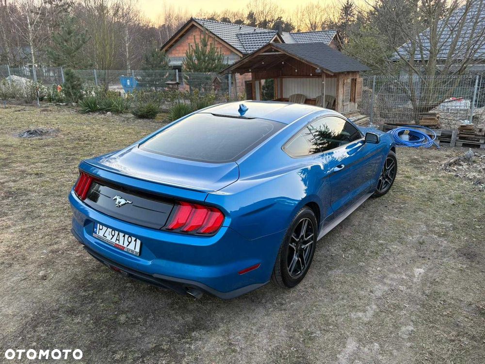 Ford Mustang - 2