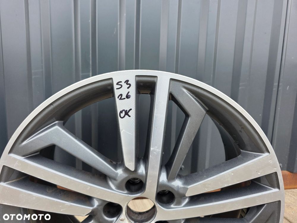 FELGA ALUMINIOWA AUDI Q5 80A FY VW SEAT 8.0J R20 ET39 80A601025AE / F S3/26 - 4