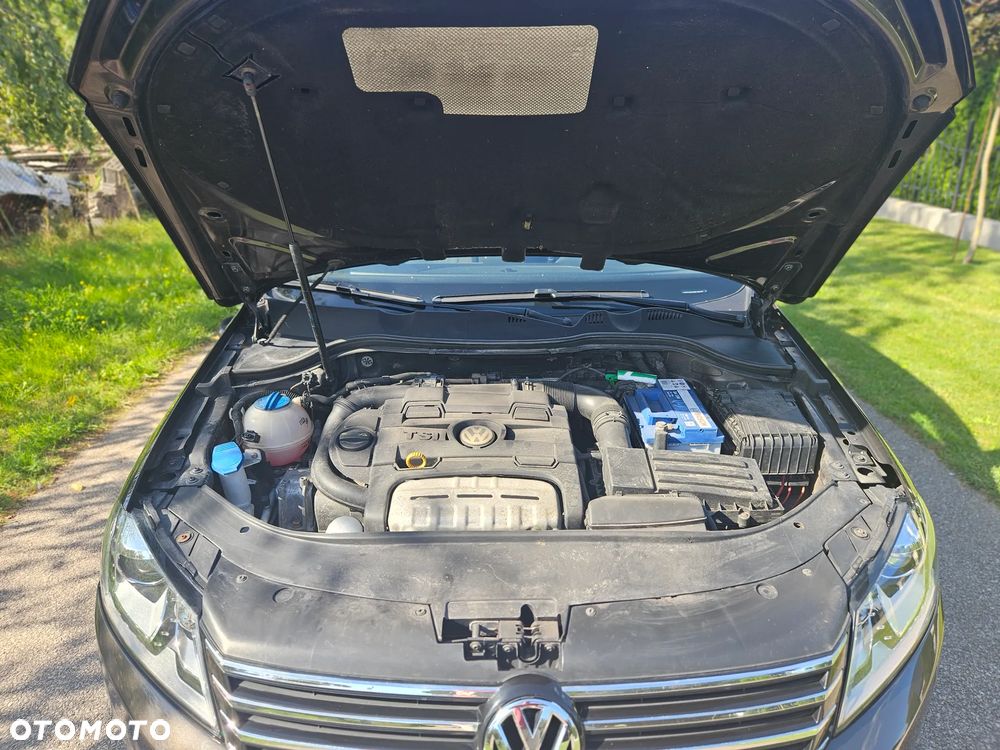 Volkswagen Passat 1.4 TSI BMT Highline - 28
