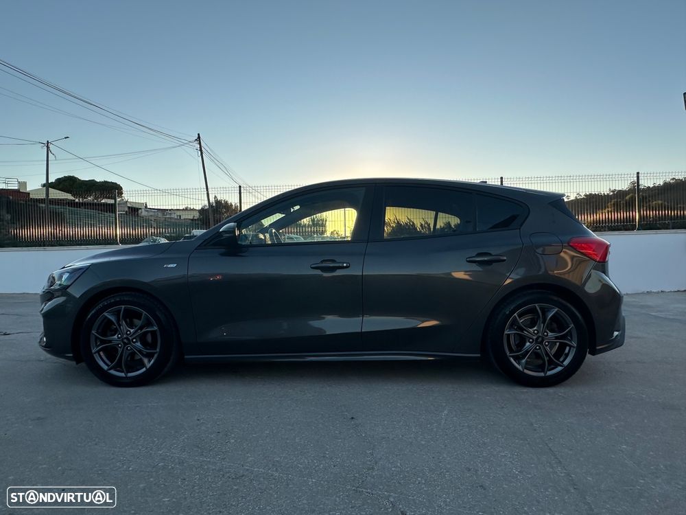 Ford Focus 1.0 EcoBoost MHEV ST-Line - 10